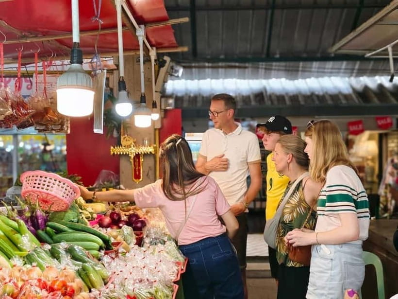 Chiang Mai: Traditional Thai Cooking Class with Market Tour - Cooking inside a traditional Lanna home