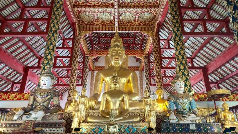 Chiang Mai: Tuk-Tuk Evening Tour with Temples & Street Foods - Is $64 a fair price?
