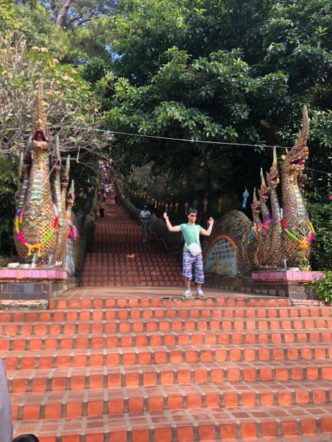 Chiang Mai: Wat Pha Lat & Wat Phra That Doi Suthep Tour - Why the guide makes the difference