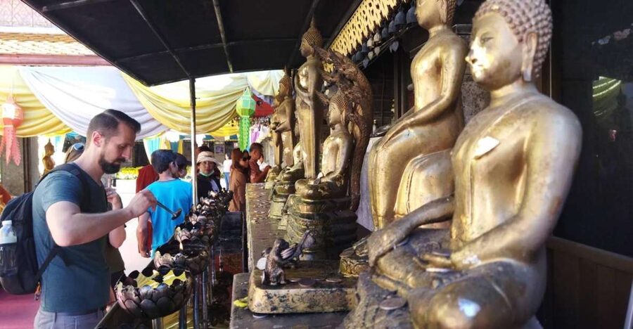 Chiang Mai: Wat Pha Lat & Wat Phra That Doi Suthep Tour - The climb and golden pagoda at Doi Suthep