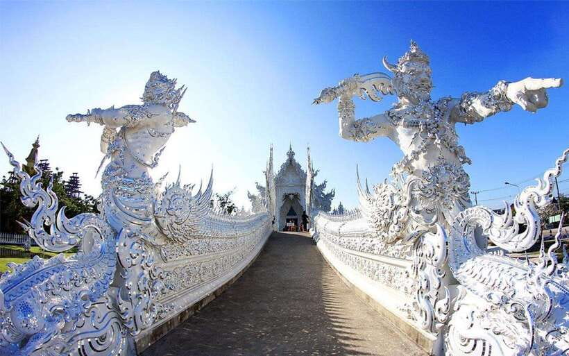 Chiang Mai: White, Blue & Big Buddha Temples in Chiang Rai - The morning ride from Chiang Mai