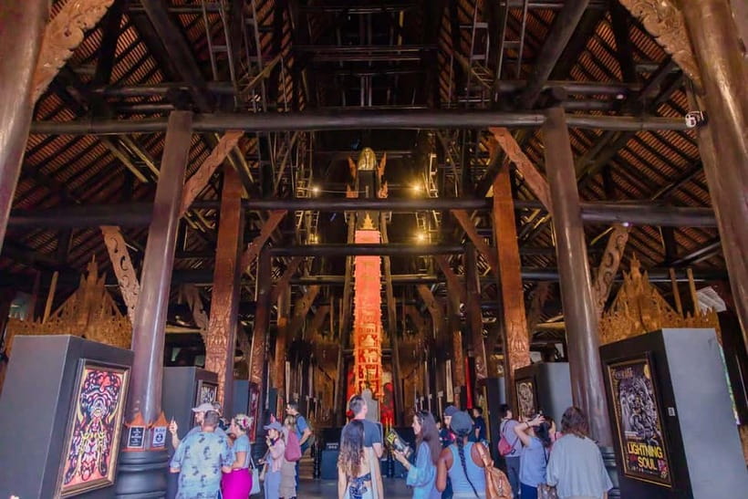 Chiang Mai: White, Red/Black & Blue Temples Tour with Lunch - Mae Kachan Hot Spring breaks up the first drive