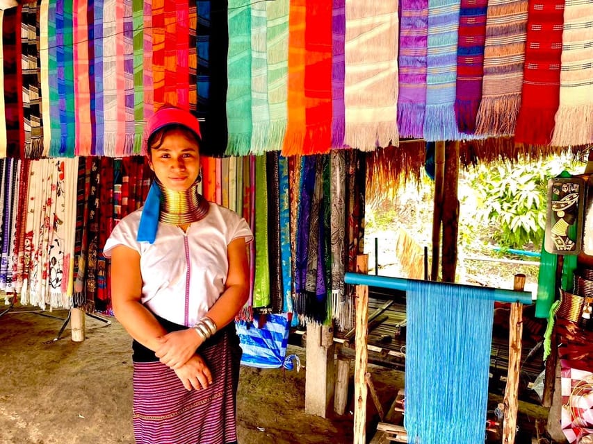 Chiang Rai: Discover 7 Must-See Spots & Lunch Included - Choui Fong Tea Farm: The day’s scenic pause