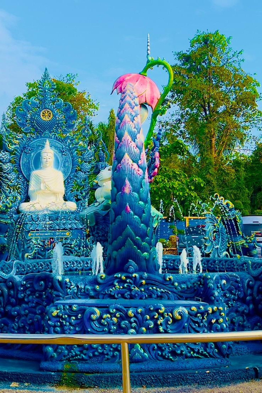 Chiang Rai: Discover 7 Must-See Spots & Lunch Included - White Temple: Chiang Rai’s bright opening act