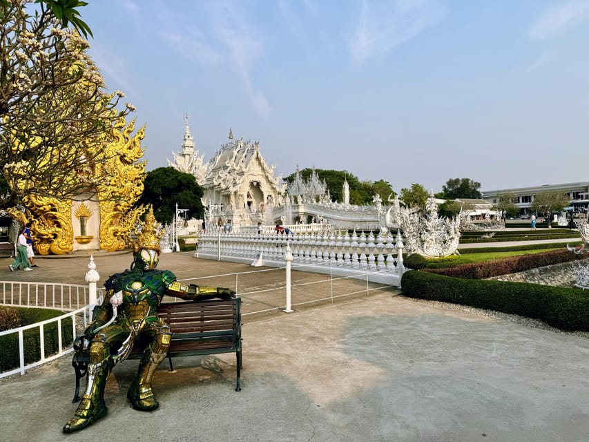 Chiang Rai: Half Day Tour – 3 Famous Temples & Lalita Cafe’ - Guides make the difference