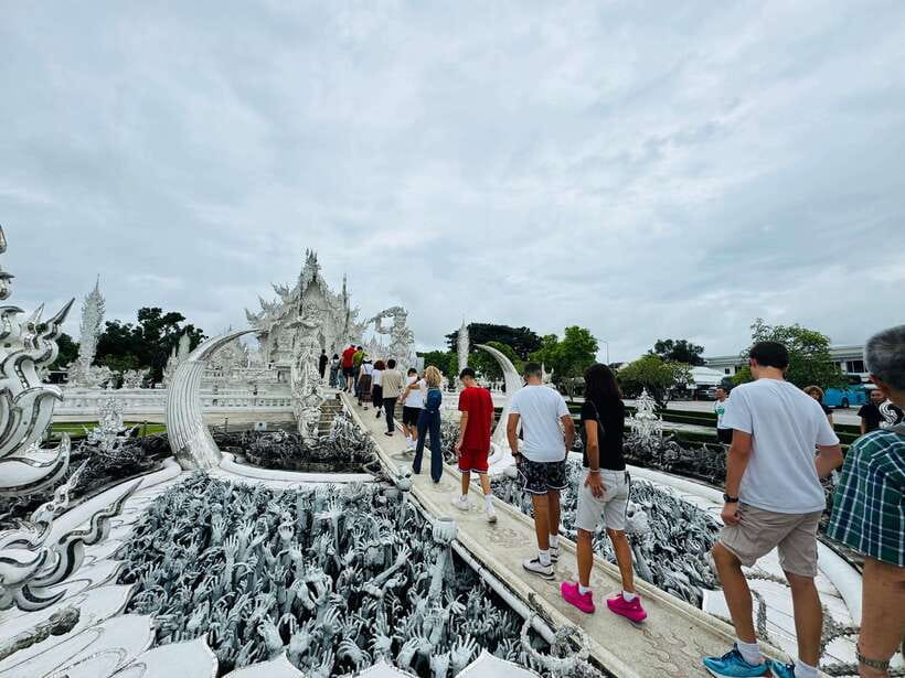 Chiang Rai: Iconic Temples & 7 Major Sites—River View Buffet - Why this Chiang Rai tour works so well