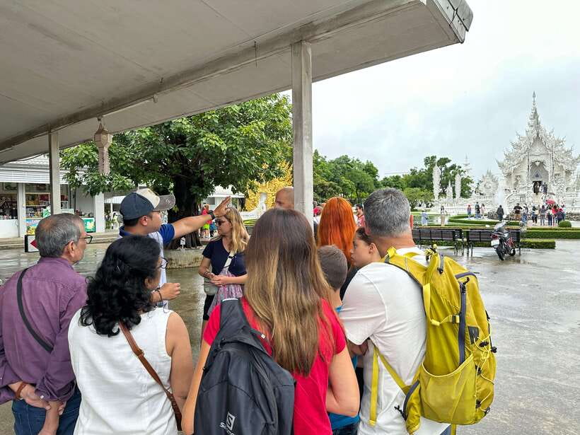 Chiang Rai: Iconic Temples & 7 Major Sites—River View Buffet - Wat Rong Suea Ten, the Blue Temple