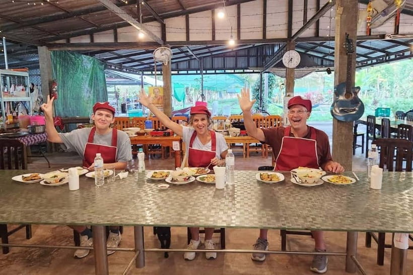 Chiang Rai:Lanna Home Cooking Class at Give Green Farm House - Choosing one of four Thai food themes