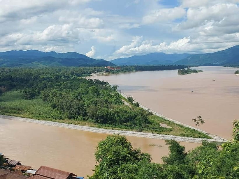 Chiang Rai: Northern Thailand Tour with Golden Triangle - The Golden Triangle: where three countries meet