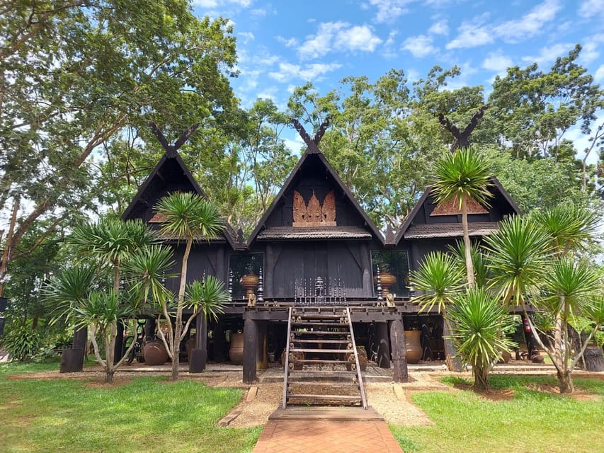 Chiang Rai: Top Temples & Signature Attractions ~Free Buffet - Why this Chiang Rai day tour works
