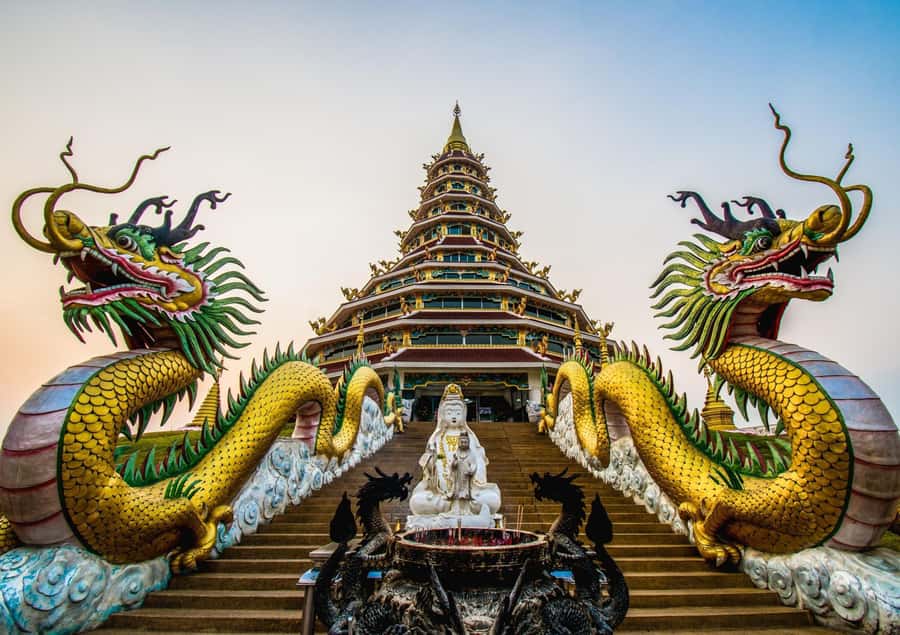Chiang Rai: White, Blue, Red Temples, Long Neck Tour - Why this day trip works from Chiang Mai