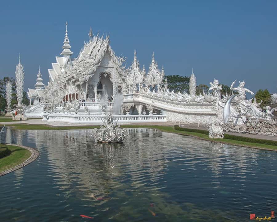 Chiang Rai: White, Blue, Red Temples, Long Neck Tour - Mae Khachan Hot Springs: a practical first pause