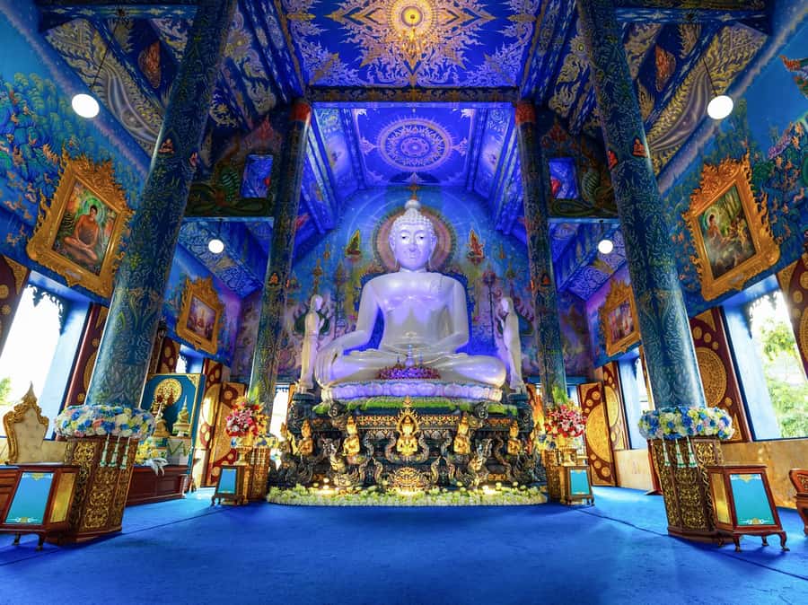Chiang Rai White Temple and Blue Temple Day Tour - Why the White Temple is worth the long ride