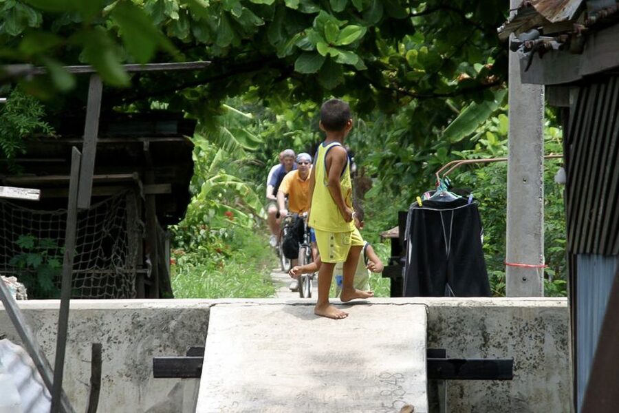 Colors Of Bangkok: 4-Hour Small Group Bike Tour - Why this tour shows you a different Bangkok