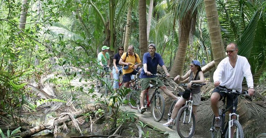 Colors Of Bangkok: 4-Hour Small Group Bike Tour - First stops: the garden, Wat Bang Krasop, and the school