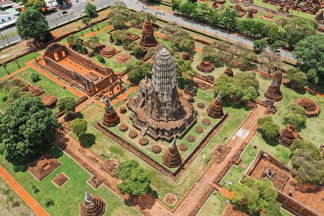 Damnoen Saduak Floating Market & Ayutthaya Tour from Bangkok - The guide can make or break the day