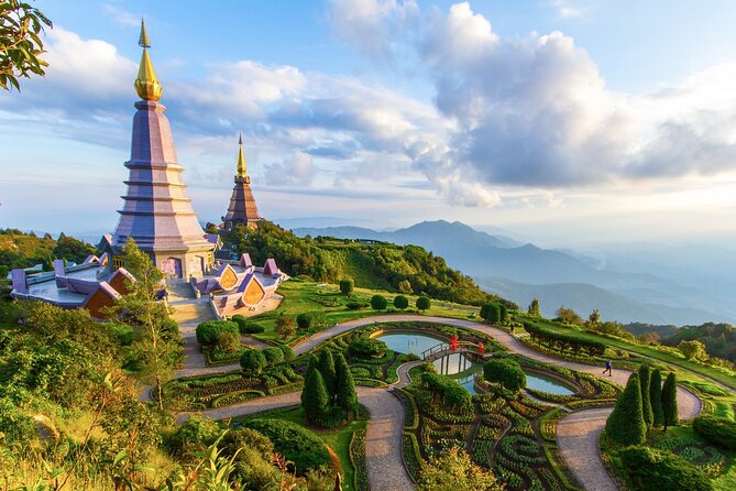 Doi Inthanon National Park Eco-Friendly Full Day Tour - Pickup, vehicles, and the 10-hour schedule