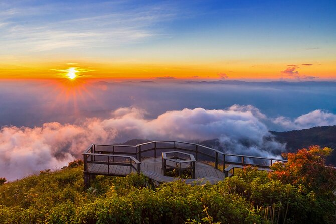 Doi Inthanon National Park with Nature Trail Trekking 1-Day Tour - The Hmong Market and mountain produce