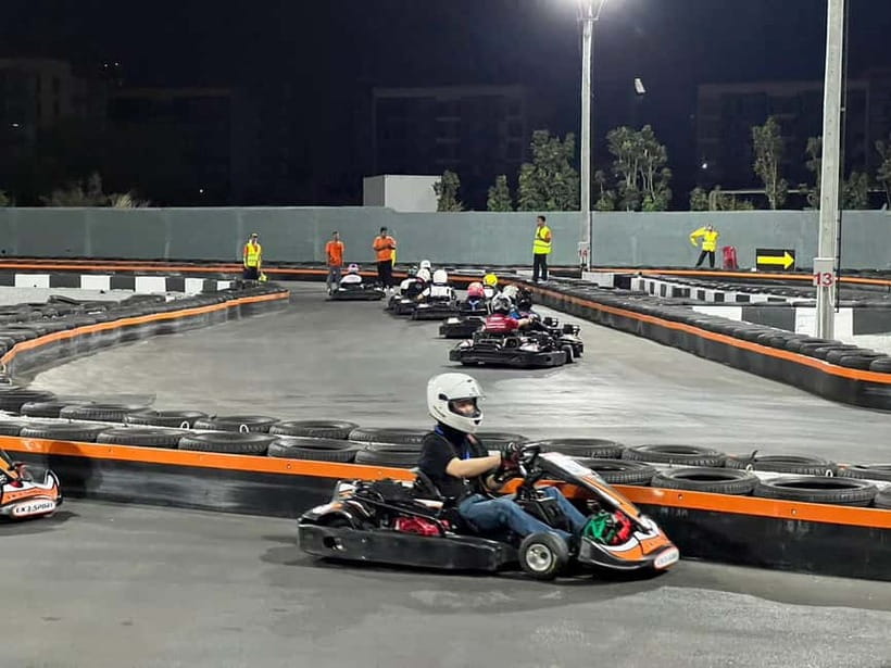EasyKart Pattaya (Thepprasit): Go-Kart Racing Experience - Choosing between the two tracks