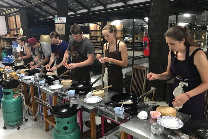 Evening Cooking Class in Organic Farm with Local Market Tour - Key things to know before booking