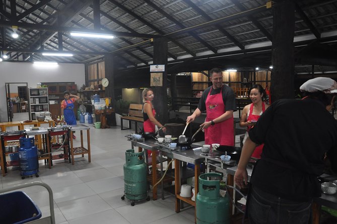 Evening Cooking Class in Organic Farm with Local Market Tour - Chef Perm and the tone of the class