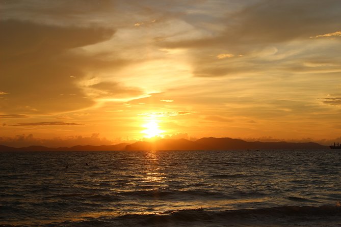 Exclusive Small Group Phi Phi Islands Sunrise or Day Trip - Maya Bay delivers the famous view