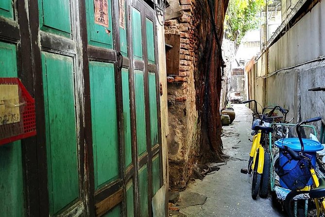 Experience Real Bangkok by Bike - Guides, group size, and the human side of the ride