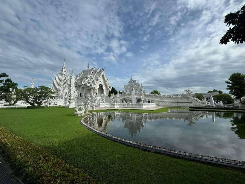 Explore the Chiang Rai and the Golden Triangle - Wat Rong Suea Ten, the Blue Temple
