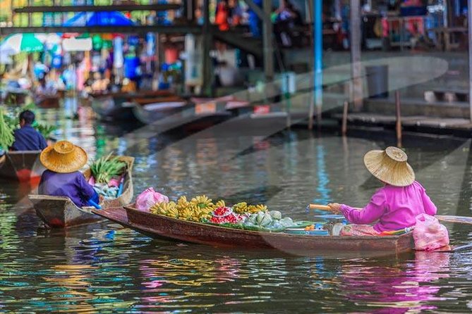 Floating Markets and Bridge on River Kwai Tour from Bangkok - Arriving at Damnoen Saduak Floating Market