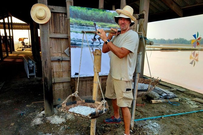 Floating & Railway Market and Coconut Farm Tour [Optional Luxury] - The railway market’s remarkable disappearing act