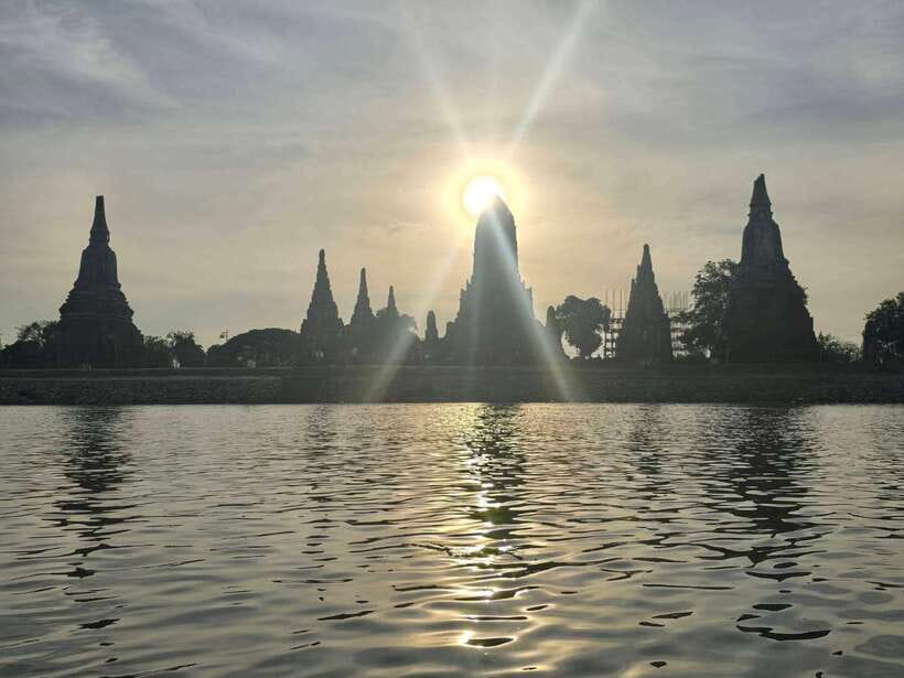 From Bangkok: Ayutthaya Afternoon Tour with Boat & Tuk-Tuk - Why an afternoon visit changes Ayutthaya