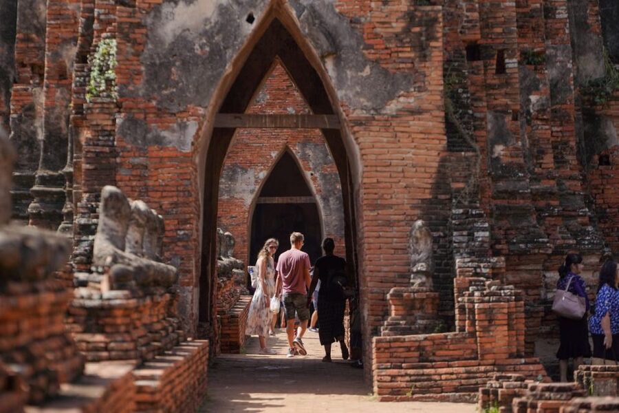 From Bangkok: Ayutthaya Historical Day Tour by Bus - Wat Mahathat and the Buddha in the tree roots