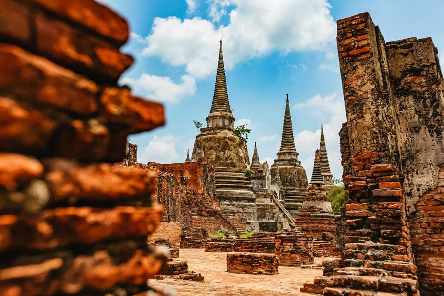 From Bangkok: Ayutthaya Temples Guided Tour with Lunch - Wat Lokayasutha and the reclining Buddha