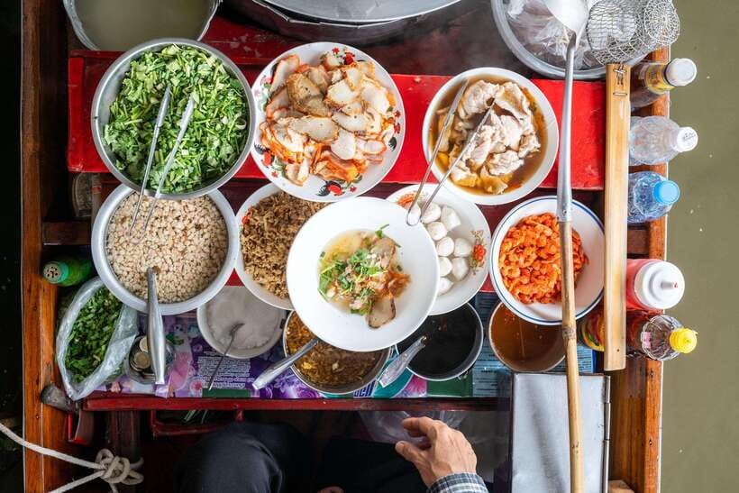 From Bangkok: Railway & Damnoen Saduak Floating Market Tour - Lao Tuk Luck, the old market by the canal