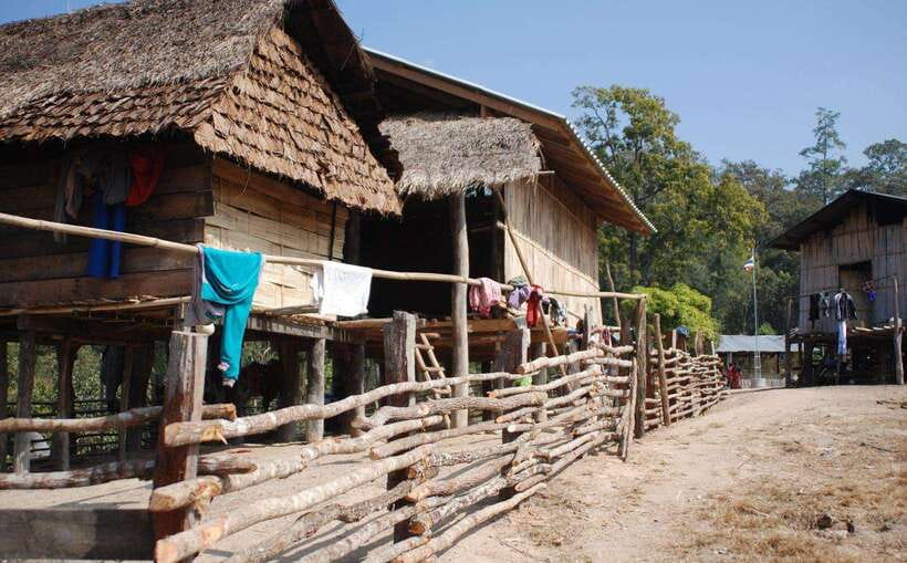 From Chiang Mai: Chiang Dao Cave & 5 Hill Tribe Villages - Five hill tribe villages, five different cultural windows