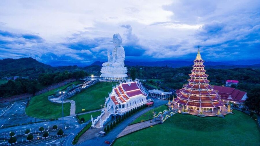 From Chiang Mai: Chiang Rai's Temples Exploration Day Trip - Is $51 good value?