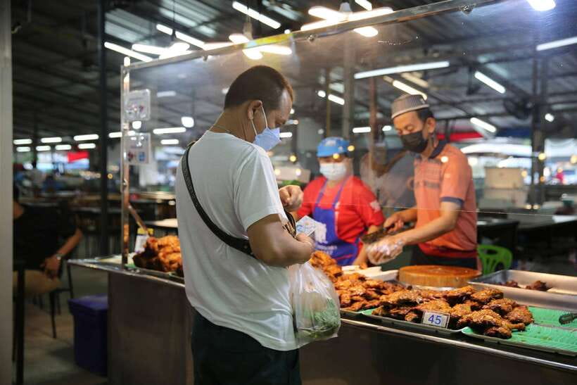 From Khao Lak: Phuket Naka Weekend Market - Who will enjoy this day out?