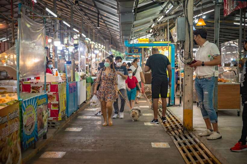 From Khao Lak: Phuket Naka Weekend Market - What to bring and how to make it easier