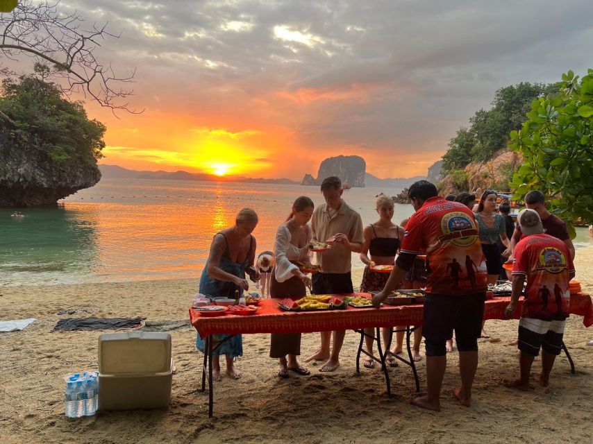 From Krabi: Hong Island Sunset Tour+Bioluminescent Plankton - From Ao Nang to Hong Island by longtail boat