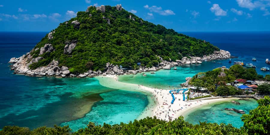 From Samui: Koh Tao and Nangyuan Snorkeling Tour Day Trip - Leaving Samui for the open Gulf