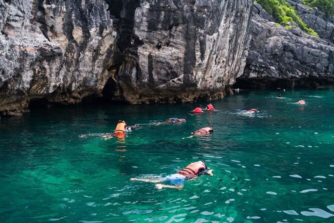 Full Day Ang Thong Islands Luxury Small Group Tour - Koh Wao and the first snorkeling stop