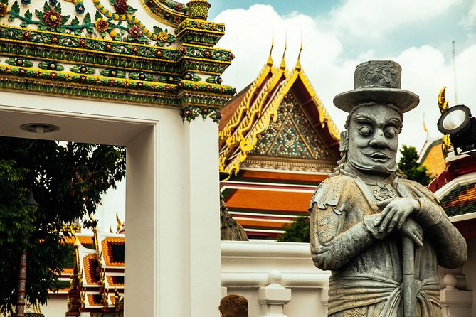 Full Day Bangkok PRIVATE City Tour With Locals - Wat Trimit & Wat Pho tickets - Wat Pho and the reclining Buddha