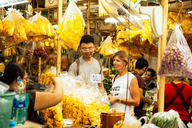 Full Day Bangkok PRIVATE City Tour With Locals - Wat Trimit & Wat Pho tickets - The canal boat and a final local drink