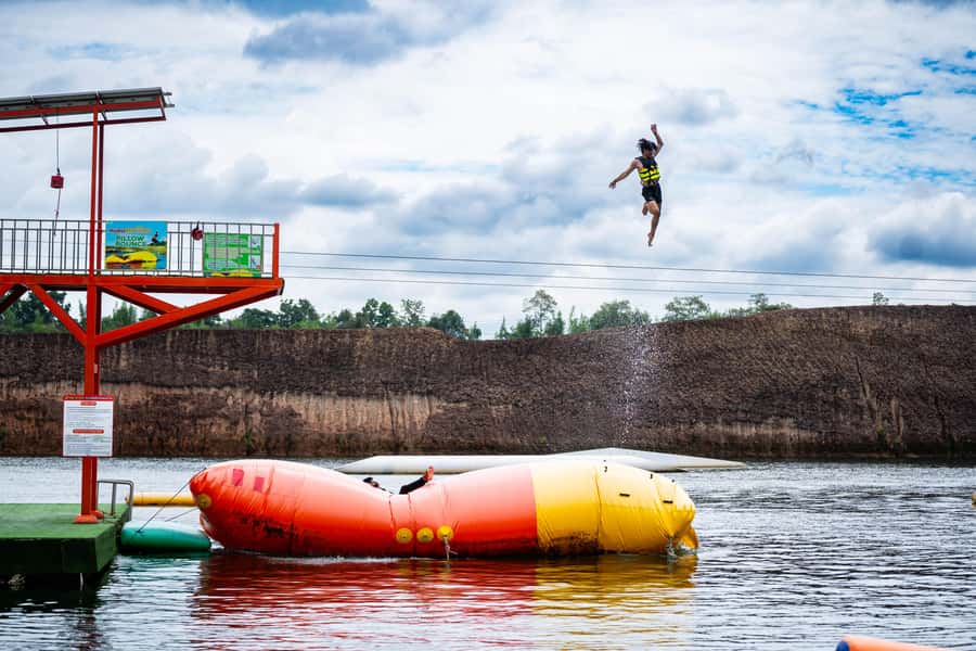 Grand Canyon Water Park Ticket - The 400-meter zipline across the park