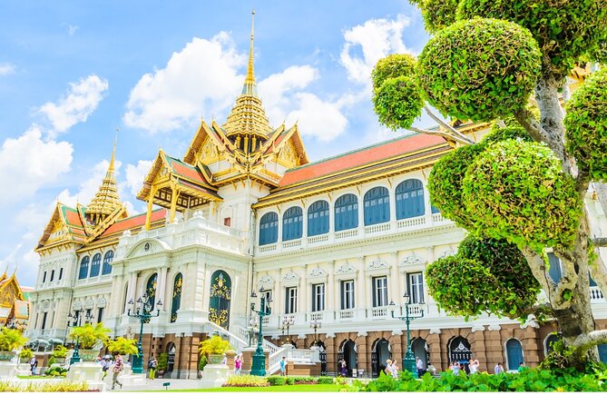 Grand Palace & Temples of Bangkok with experienced guide - Wat Pho and the reclining Buddha