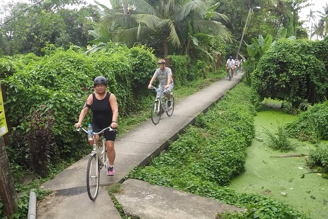 Half-Day Bangkok Bike Tour Including Lunch - Bangkok Noi canals and the everyday city