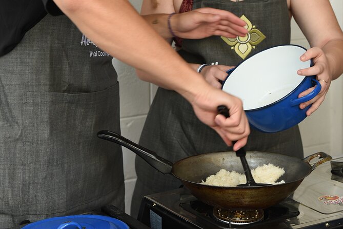 Hands-on Thai Cooking Class & Market Tour in Sukhumvit - Key things to know before booking