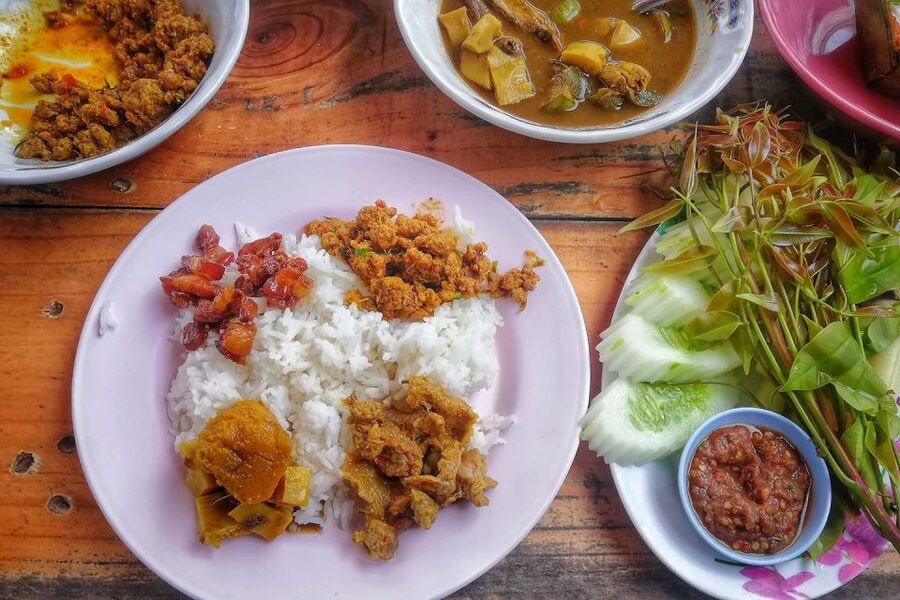 Hua Hin: Eat Like a Local Thai Food Tour - Northern Thai dishes bring Chiang Mai to Hua Hin