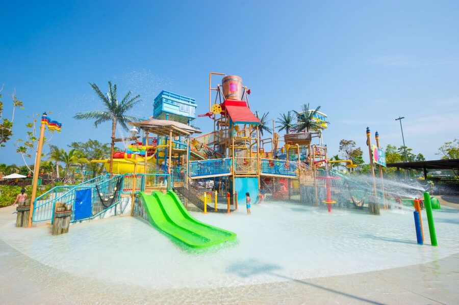 Hua Hin: Vana Nava One-Day Water Jungle Park Entrance Ticket - Food, drinks, lockers, and towels