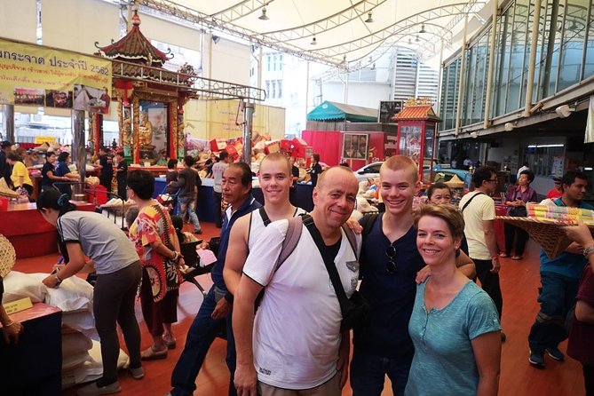 In and around Bangkok Private Tour Guide with Custom Experience - Smaller temples and old Bangkok neighborhoods